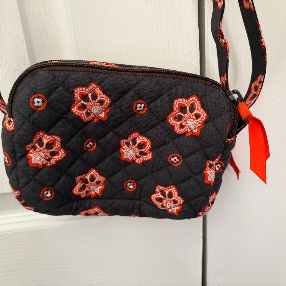 Vera Bradley Cleveland Browns Crossbody Purse - Picture 2 of 8